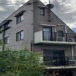 一棟収益ビル 鉄筋コンクリート造（RC造）ルーフィン葺4階建